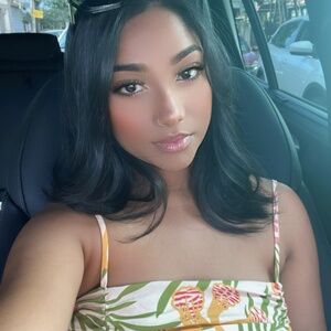 Meet your Posher, Priya